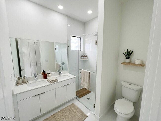 Building Photo - 2113 NW 41st Ave