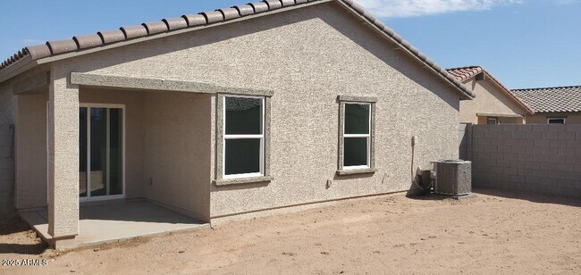 Building Photo - 1371 W Toltec Dr