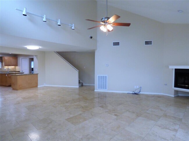 Building Photo - 1027 Short Reach Dr