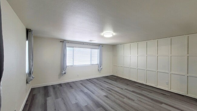 Building Photo - 8518 Genesee Ct