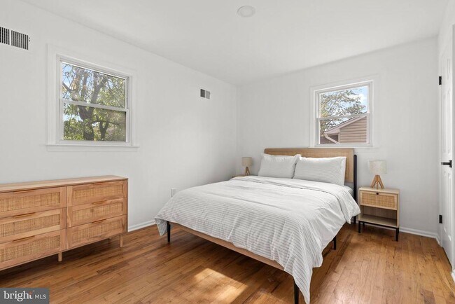 Building Photo - 282 Clermont Terrace