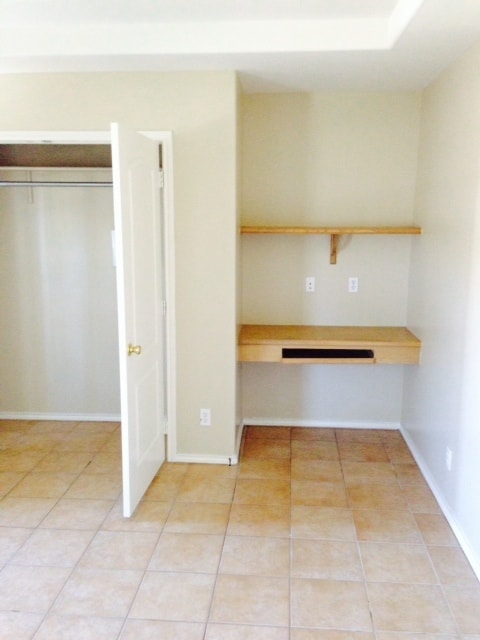 Building Photo - 2607 Cervantes Ave