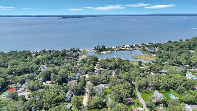 Building Photo - 9 Pine Tree Rd