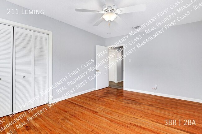 Building Photo - 211 Leming-