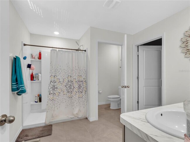 Building Photo - 16702 Carlton Pond St