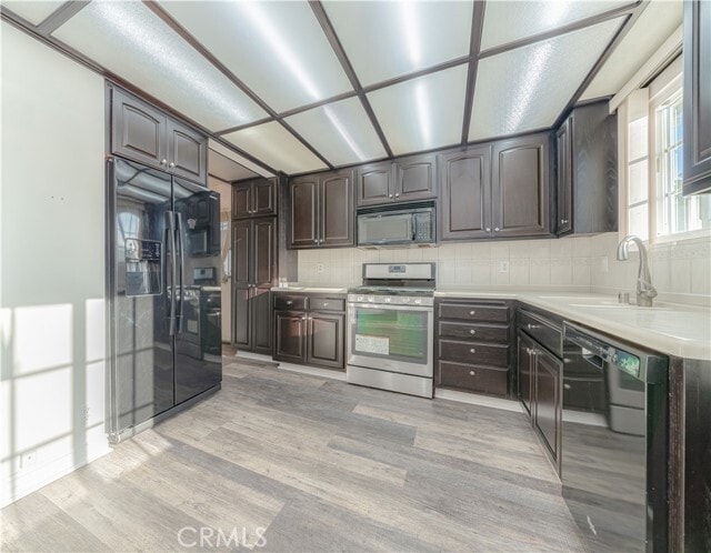 Building Photo - 17032 Van Ness Ave