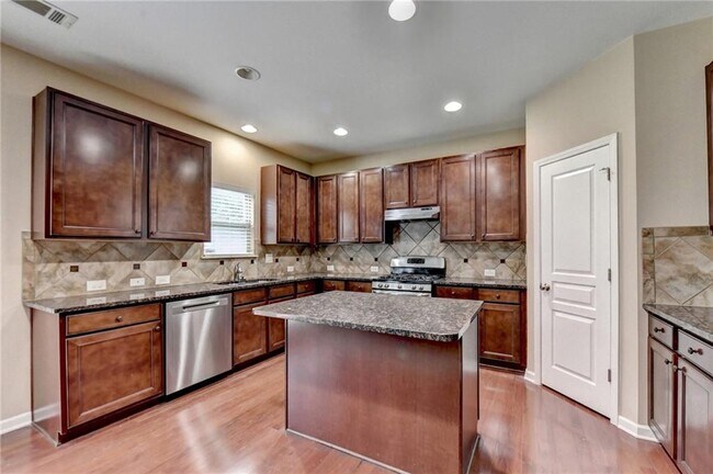 Building Photo - 4228 Woods Creek Ln