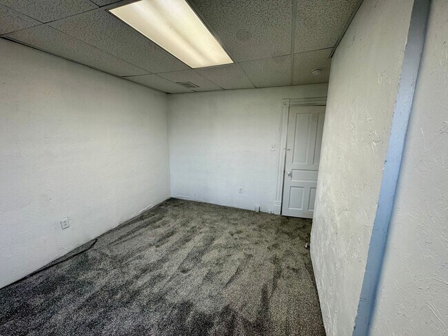 Building Photo - 42 Climax St