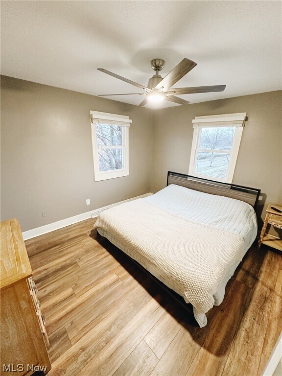 Building Photo - 7281 Meadowlawn Dr