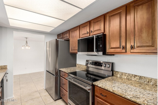 Building Photo - 8308 E Buena Terra Way