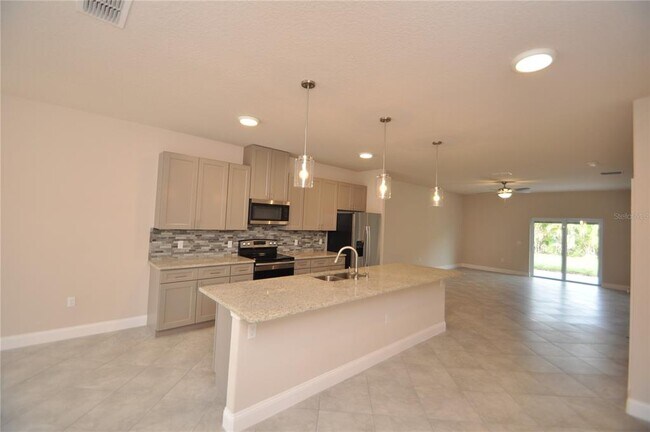 Building Photo - 226 Coral Reef Ct N