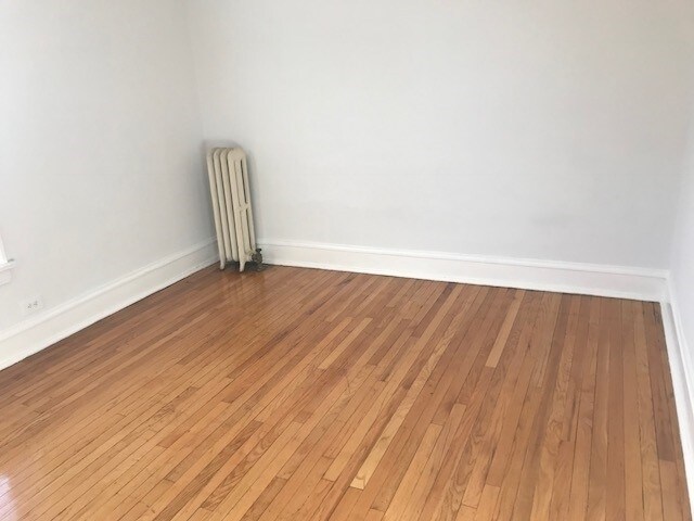 Building Photo - 534 Hinman Ave