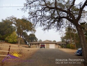 Building Photo - 4000 Earnscliff Ave