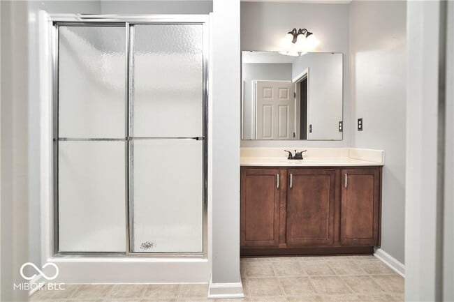 Building Photo - 11080 McDowell Dr