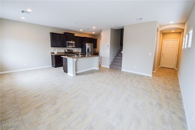 Building Photo - 9422 Sand Tiger Ave
