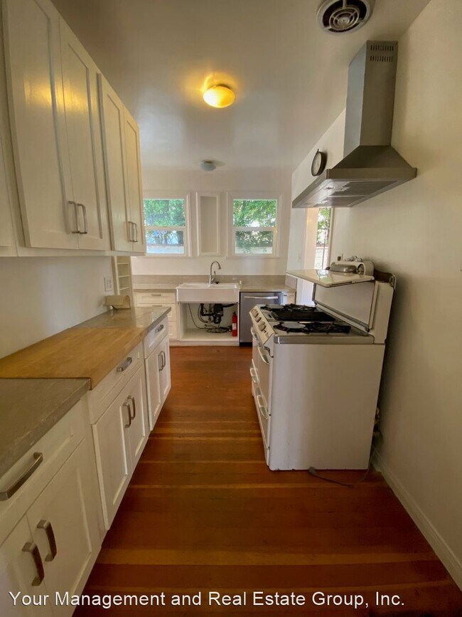 Building Photo - 3 br, 2 bath House - 2821 Avenel St.