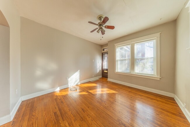 Building Photo - 2009 Maury Ave