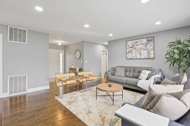 Building Photo - 327 Musial Cir