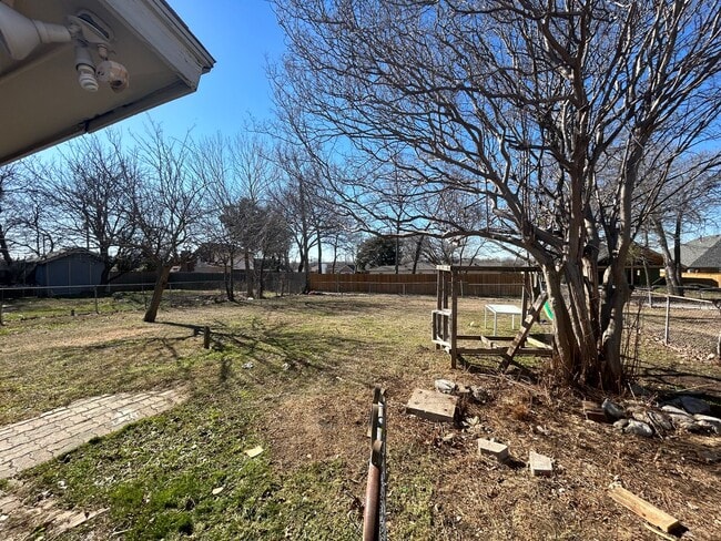 Building Photo - An affordable and perfect home for families or individuals