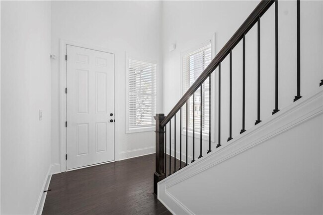 Building Photo - 1042 Winding Br Dr