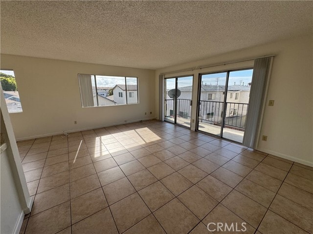 Building Photo - 635 W 15th St