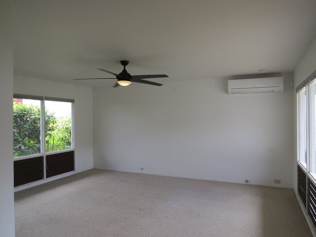 Building Photo - 1063 Kamahele St
