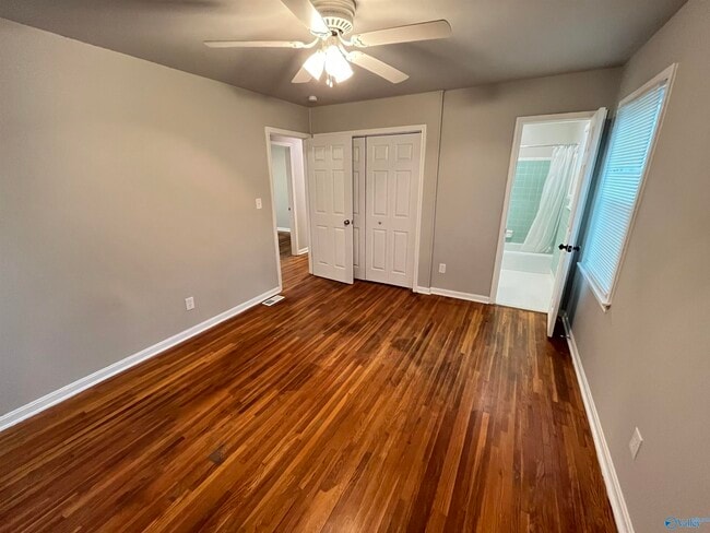 Building Photo - 4708 Dahlia Dr NW