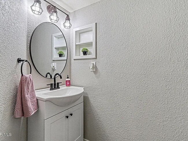 Building Photo - 6776 Copper Ridge Dr