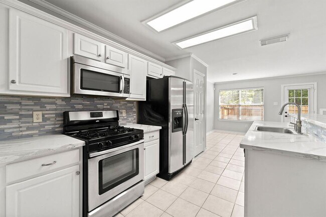 Building Photo - 26 Musgrove Pl