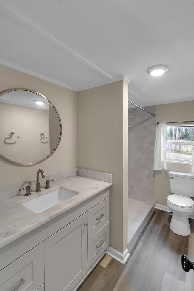 Building Photo - 1964 Adams St