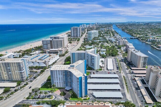 Building Photo - 301 N Ocean Blvd