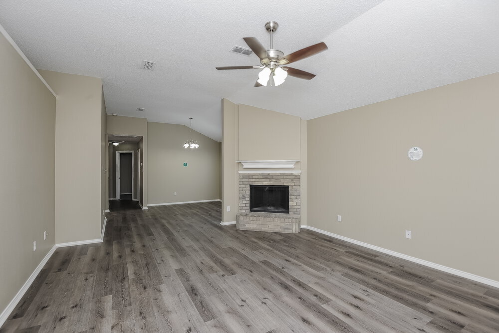 Building Photo - 2363 Kelton St