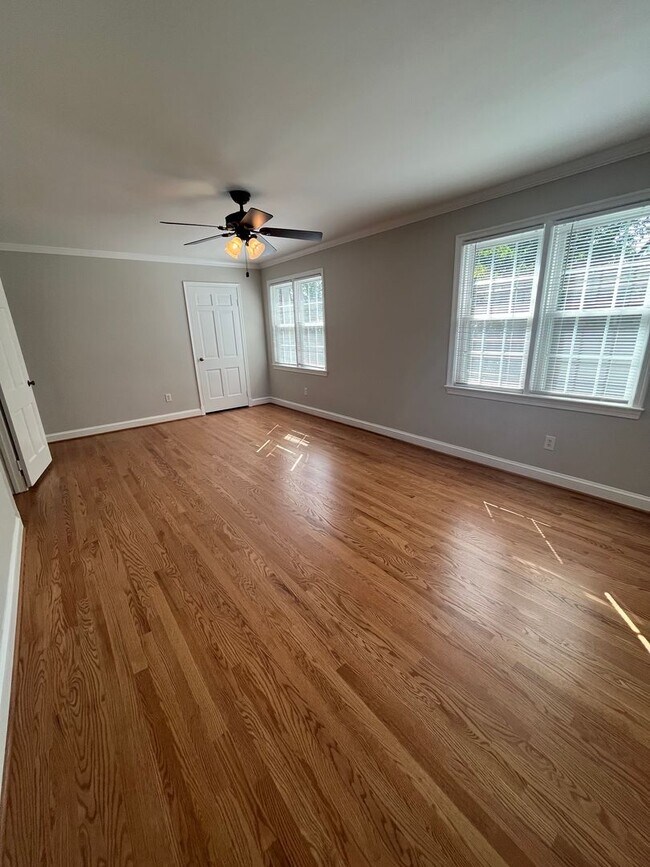 Building Photo - 1717 Belle Haven Rd