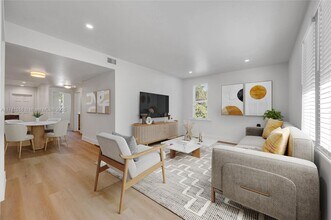 Building Photo - 893 NE 81st St