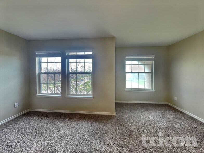 Building Photo - 517 Cassia Way