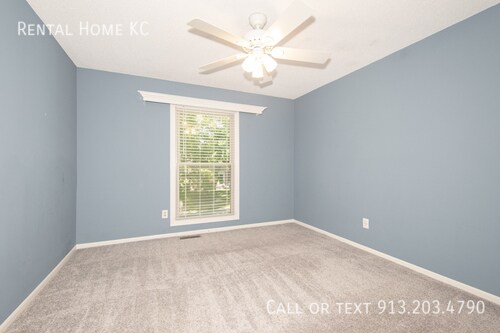 Building Photo - 15730 W Locust St