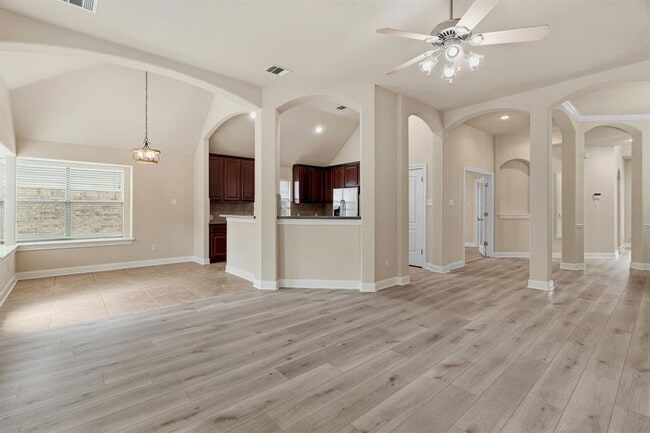 Building Photo - 7436 Bonniebrook Dr