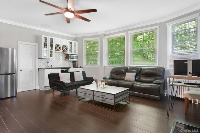 Building Photo - 57 Pintard Ave