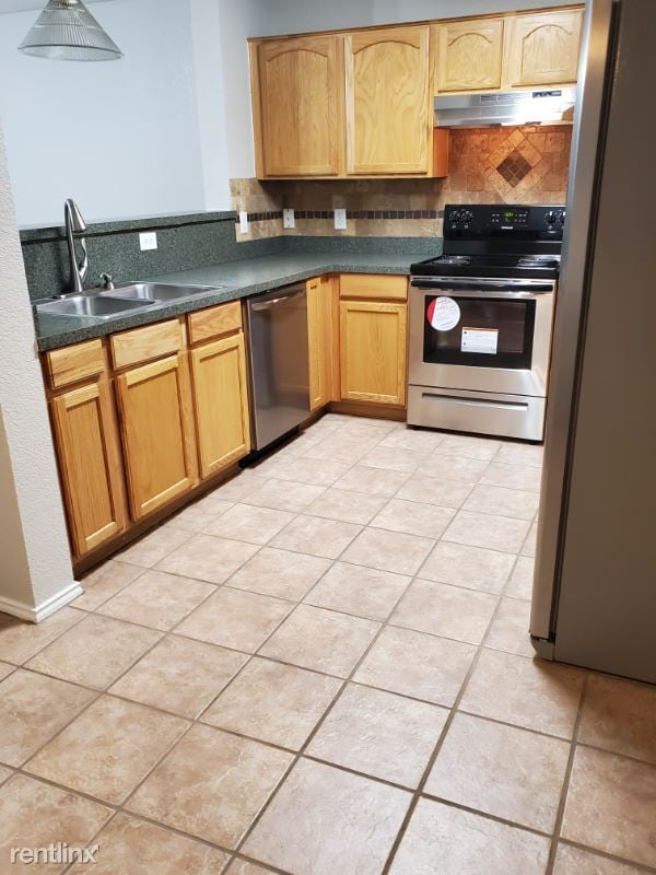 Building Photo - 2 br, 1 bath House - 1413 Pine Lane