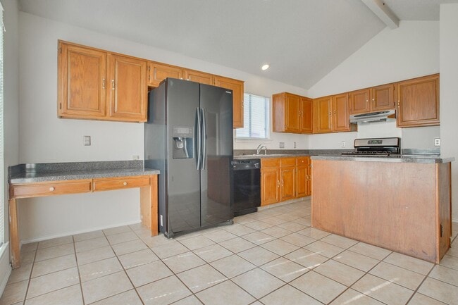 Building Photo - 9805 Briar Ridge Dr