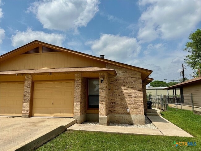 Building Photo - 1307 Barbara Dr