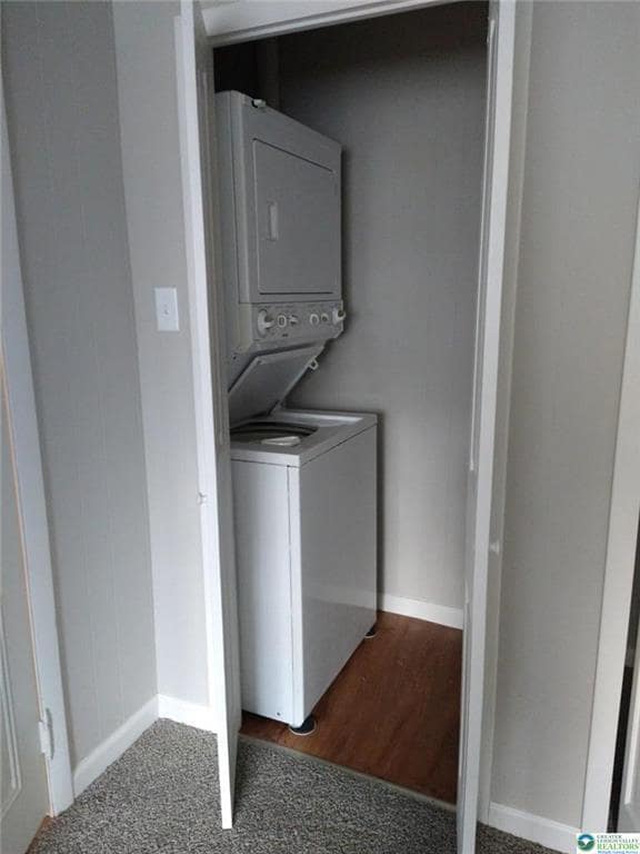 Building Photo - 33 N Hellertown Ave