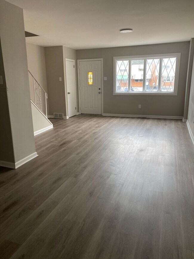 Building Photo - House for Rent in Chester