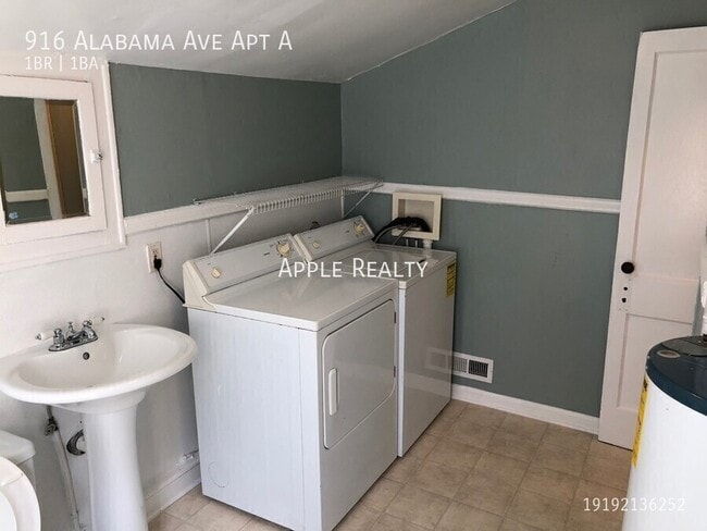 Building Photo - 916 Alabama Ave