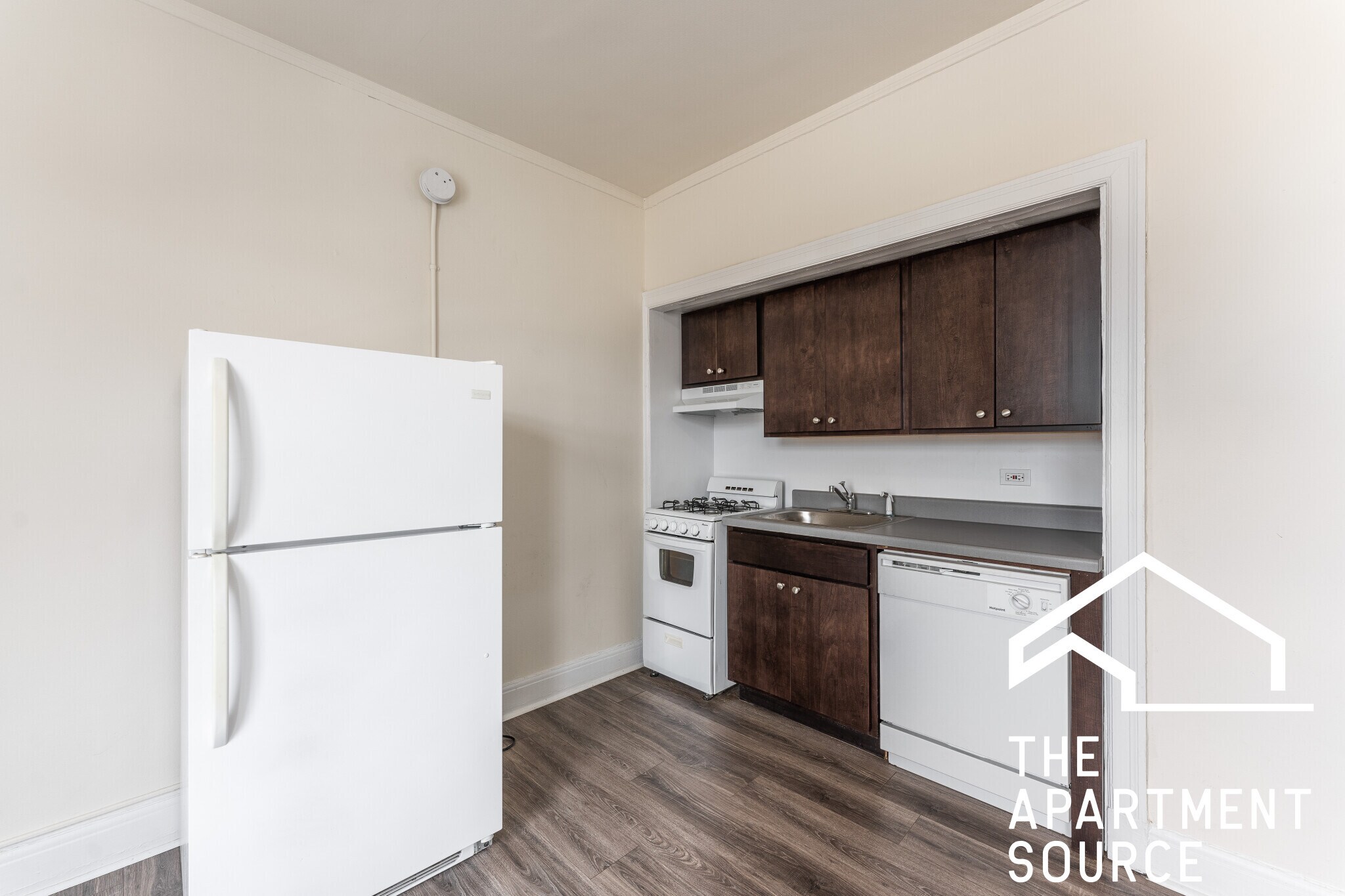 Building Photo - 2774 N Milwaukee Ave