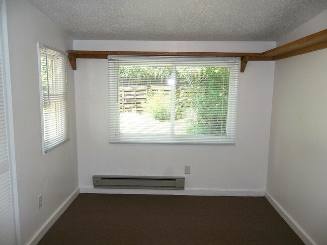 Building Photo - Charming Ranch Home Near the Foothills