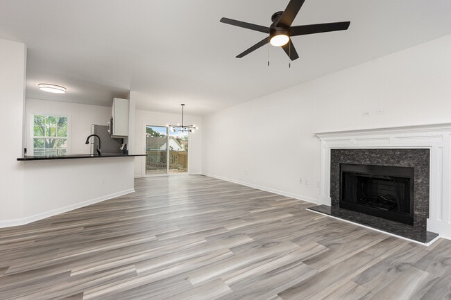 Building Photo - 5304 Wenesly Ct
