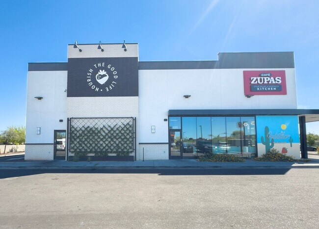 Building Photo - 3202 W Loma Ln