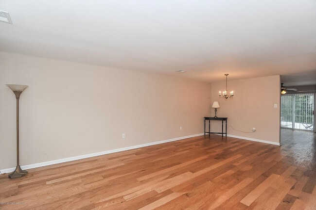 Building Photo - 123 Wood Duck Court