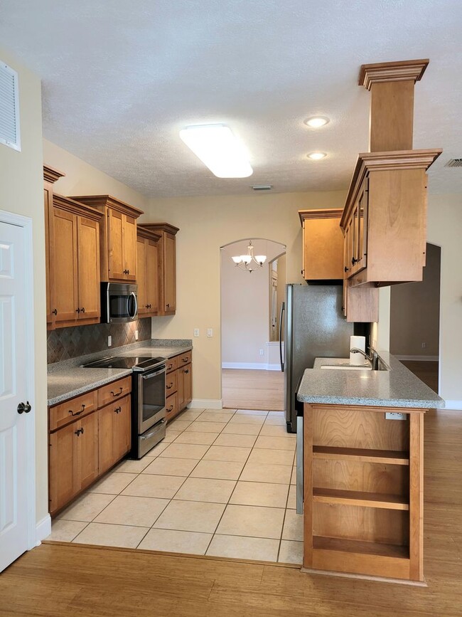 Building Photo - The Landings-Lynn Haven